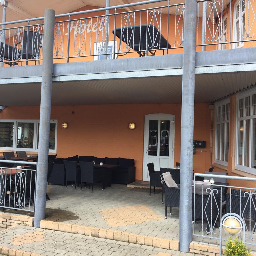 Hotel Klover Es Hellevad Esterno foto